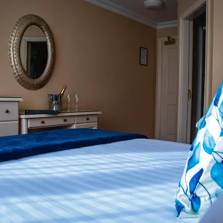 Penzion The Moorings & Seafood Restaurant 3*