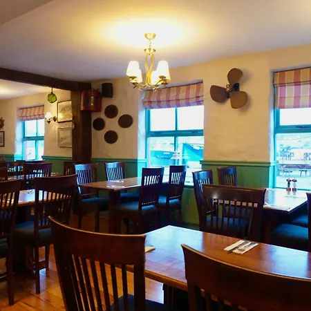 The Moorings & Seafood Restaurant Gasthof Portmagee