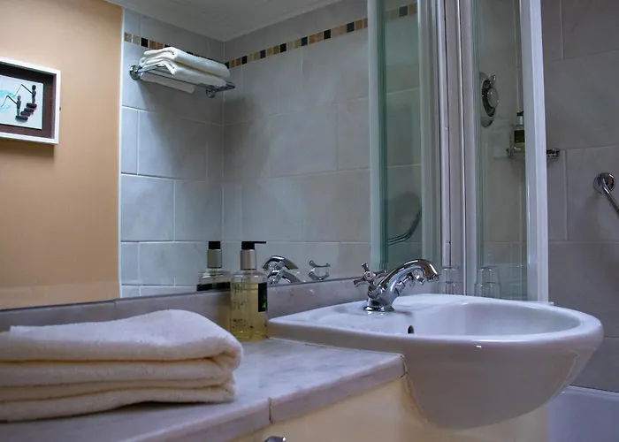 The Moorings & Seafood Restaurant Portmagee