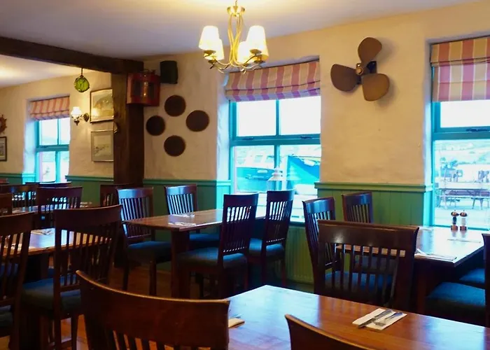 The Moorings & Seafood Restaurant Pensión Portmagee