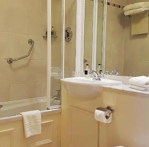 The Moorings & Seafood Restaurant